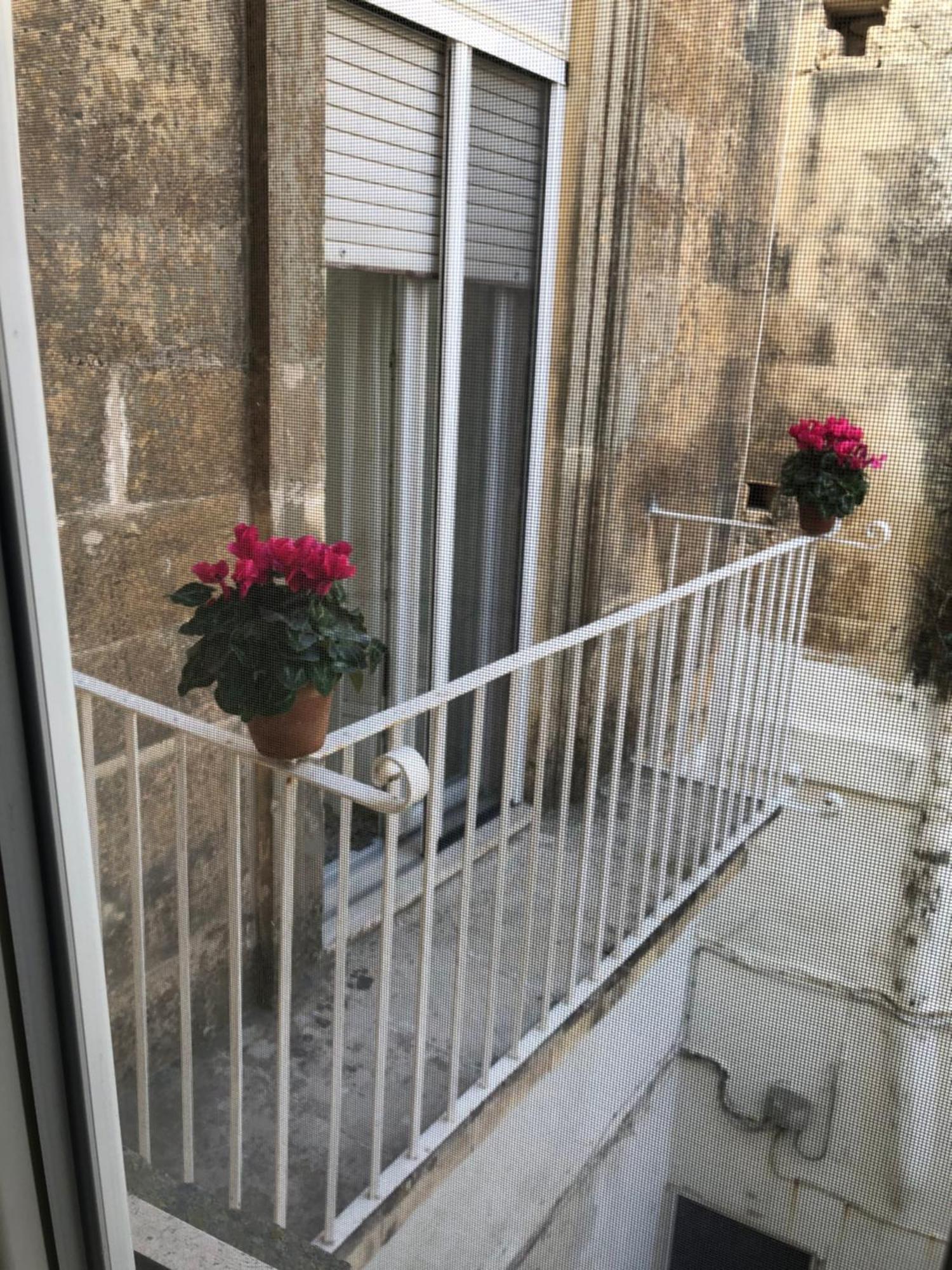 Mayu'S House , Dimora Nel Centro Storico Di Lecce Luaran gambar