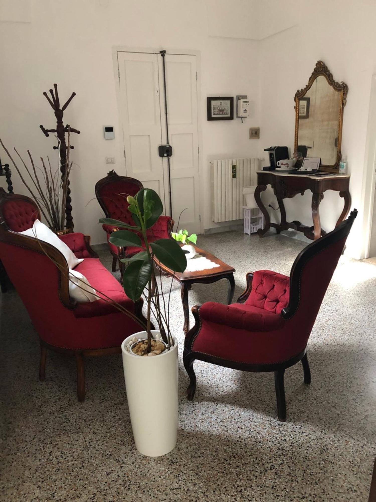 Mayu'S House , Dimora Nel Centro Storico Di Lecce Luaran gambar